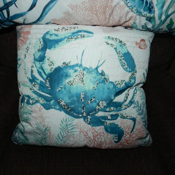 Beaded Coastal Blue Crab Decorative 2Pc Throw Pillow Case & Pillow 18"x18" NWT! - Picture 4 of 14